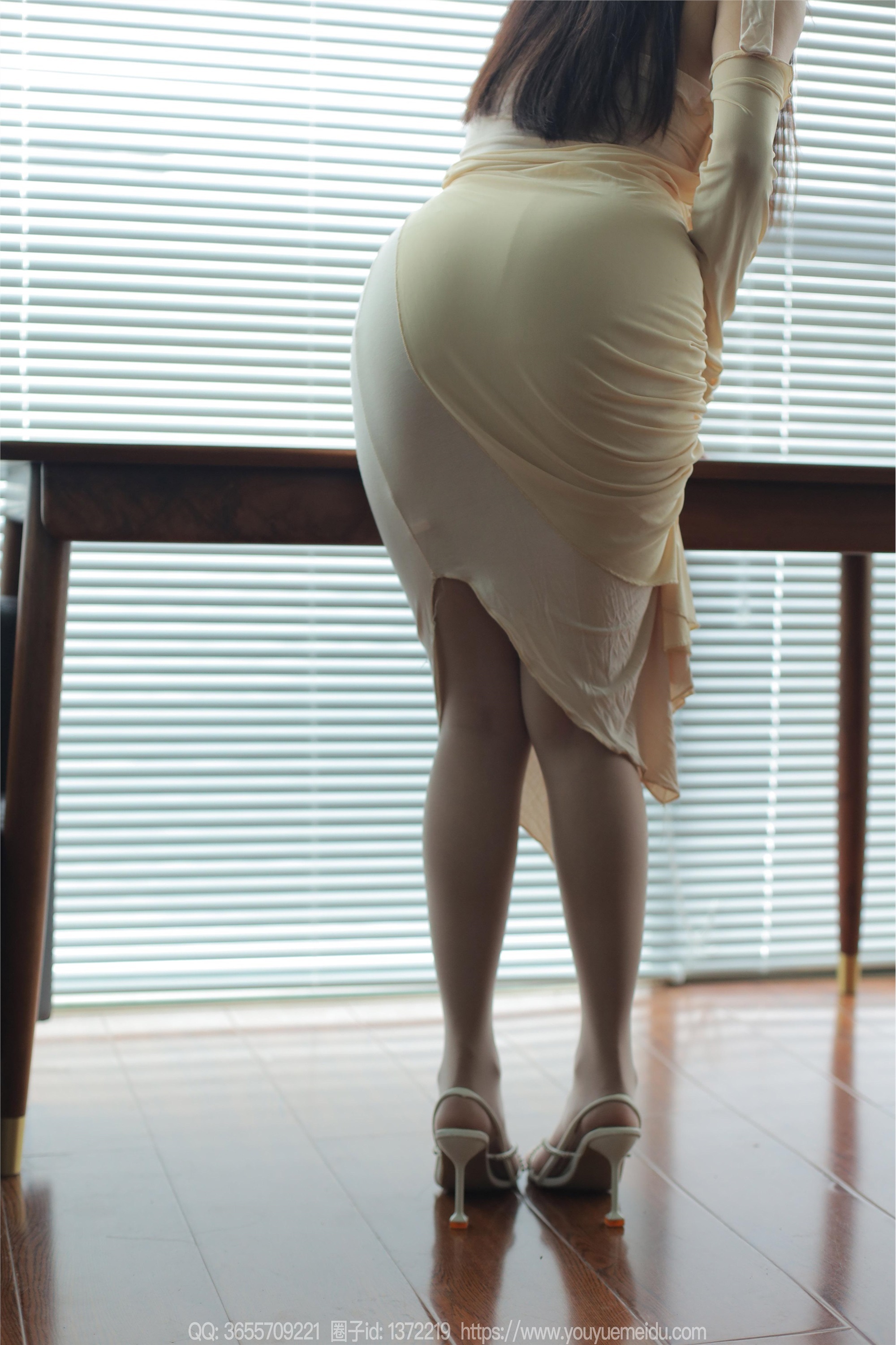 IESS异思趣向  2024.02.23 丝享家 1672 婉萍《黄色包臀裙（上）》